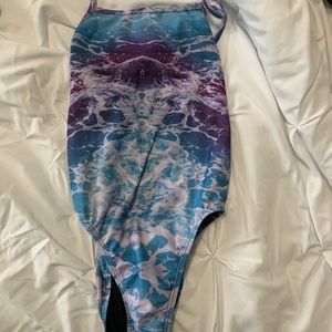 Perfect condition one piece fixed back Jolyn